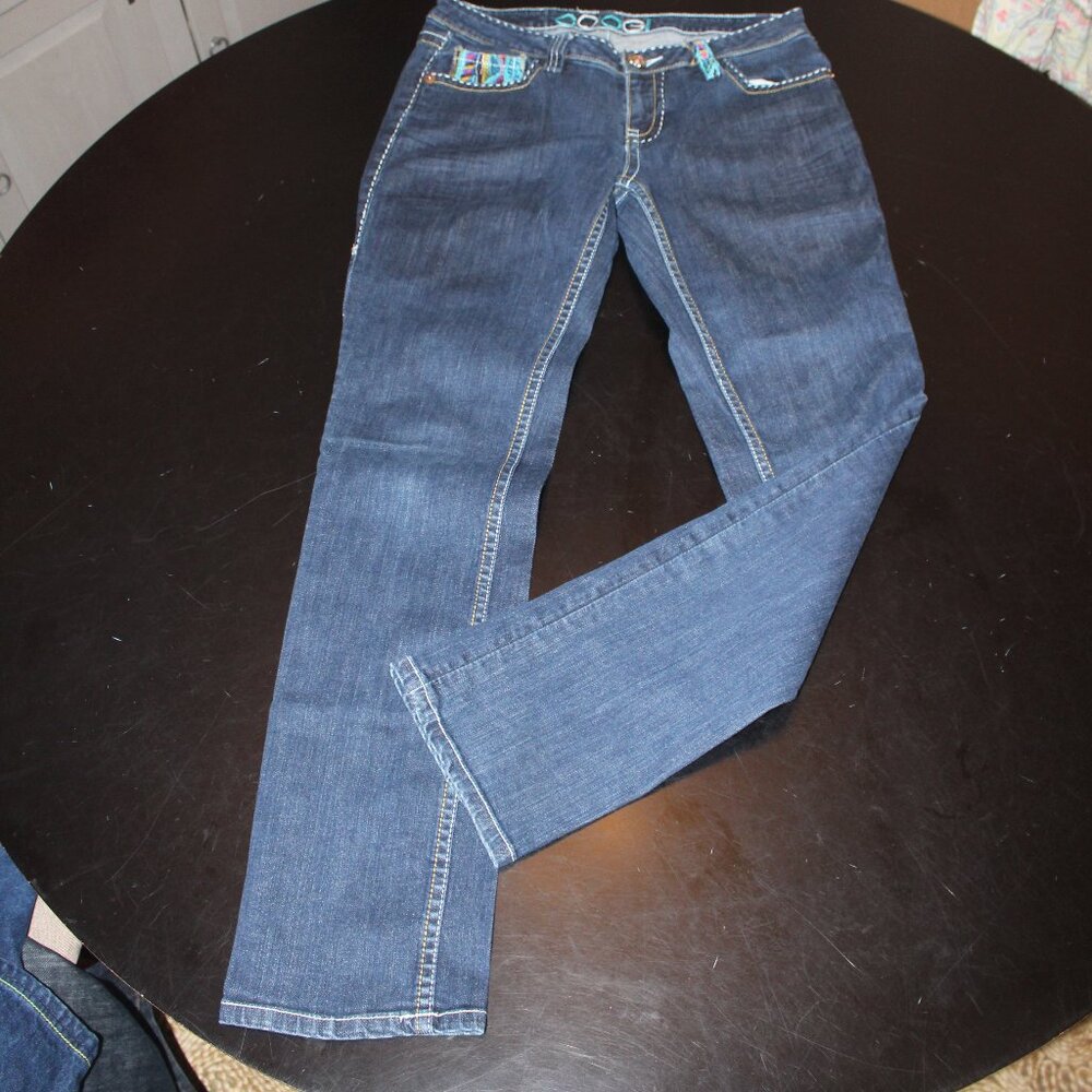 COOGI Women's 9/10 Embordered Jeans